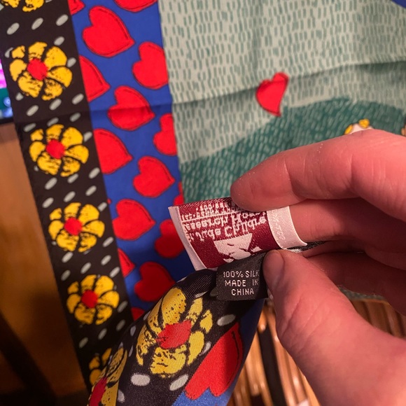 St Jude Silk scarf 100% rare - Picture 3 of 6